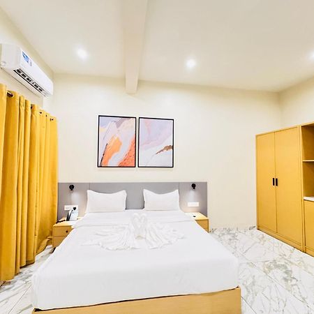 Ixoras Hotel Lemba Kinshasa Eksteriør billede