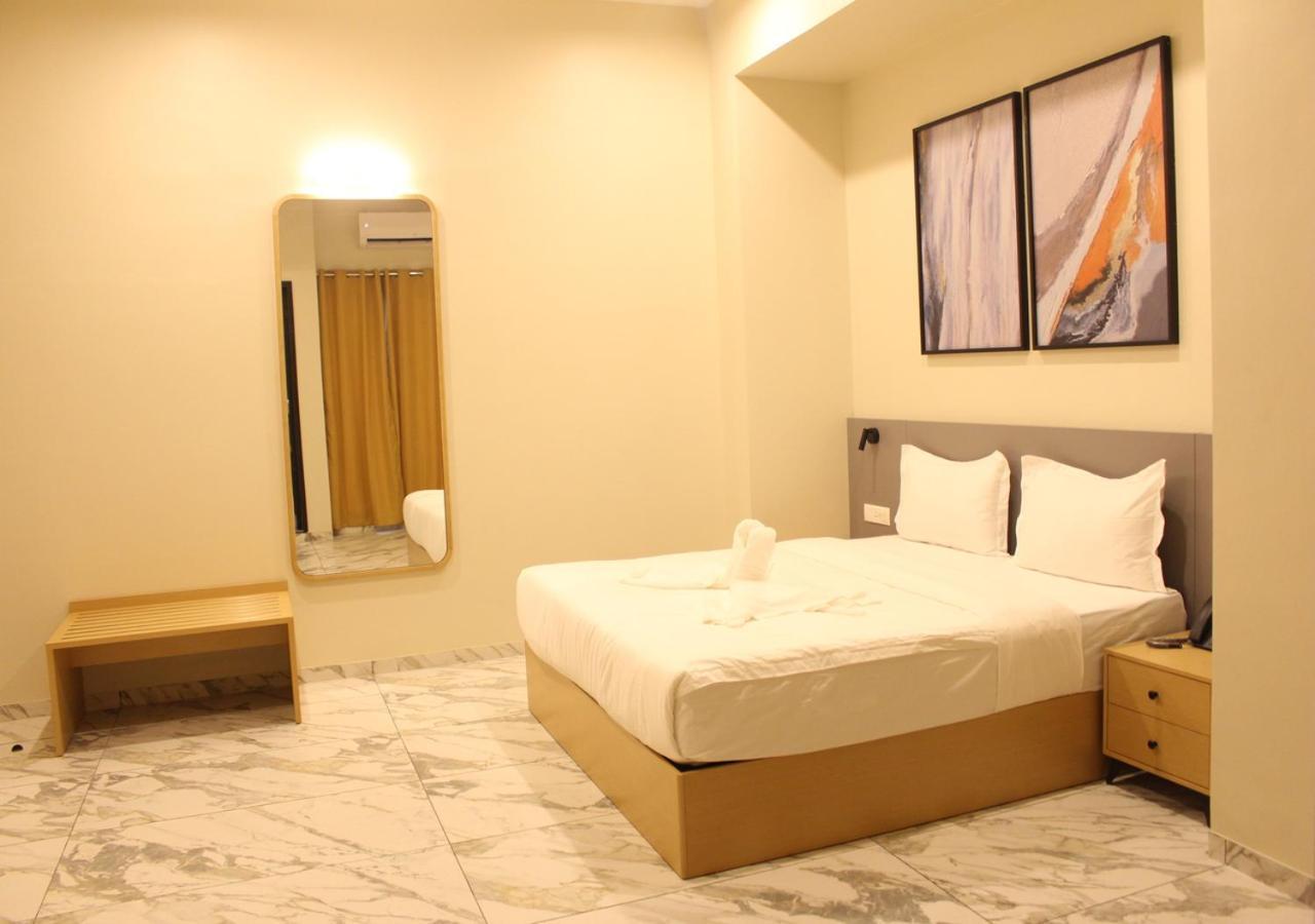 Ixoras Hotel Lemba Kinshasa Eksteriør billede