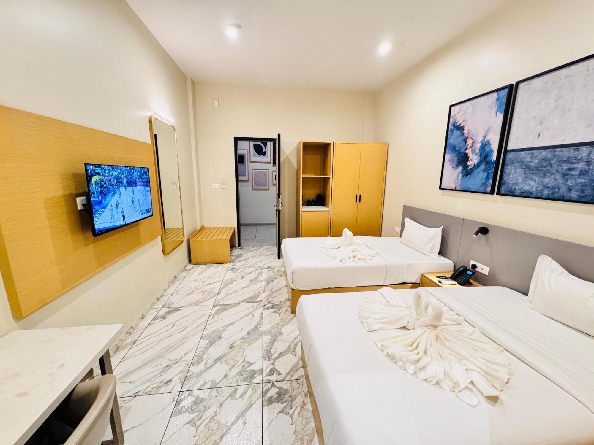 Ixoras Hotel Lemba Kinshasa Eksteriør billede